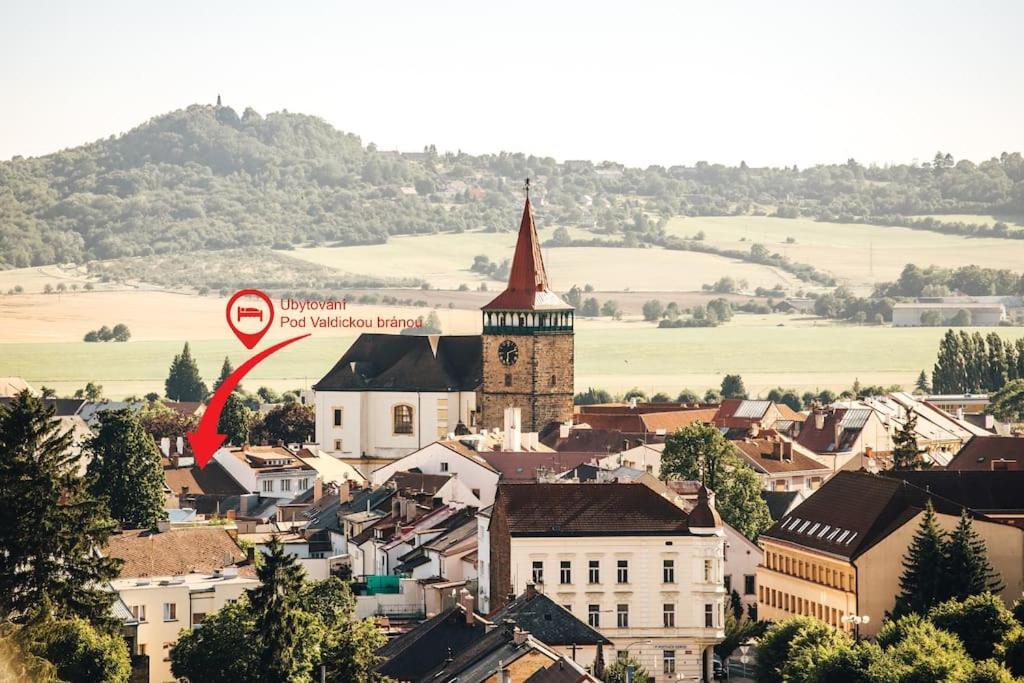 Apartman Pod Valdickou Branou Jičín Zewnętrze zdjęcie